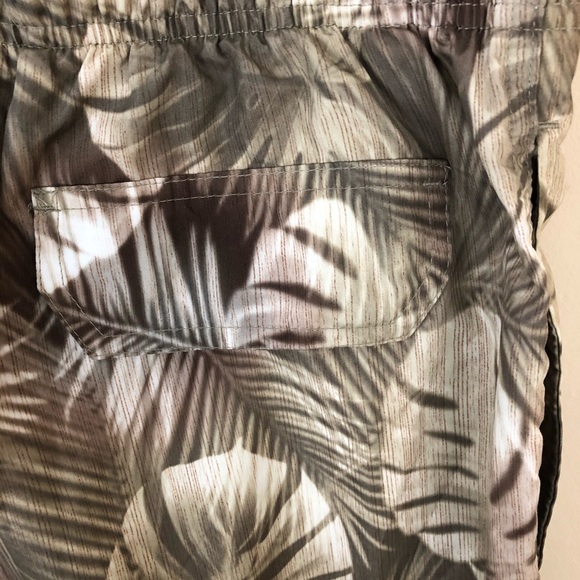 Laguna Originals Swim Trunks Mens L Palm Leaf Tan Green Elastic Waist Pockets - Picture 9 of 12